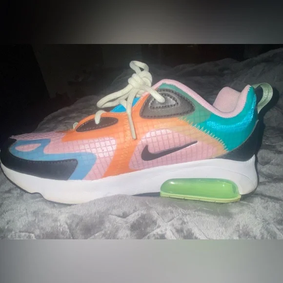 Nike Air Max 200 SE sneakers in a multicolor scheme - Picture 5 of 6